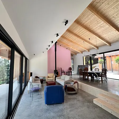 La Belle Vie Villa