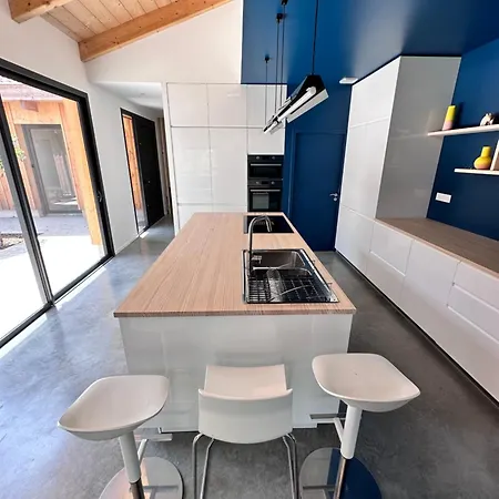 La Belle Vie Villa *